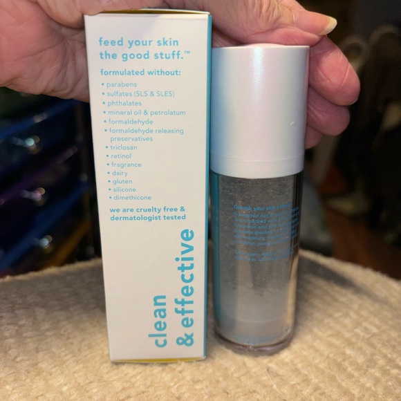 TULA SKINCARE 24-7 Ultra Hydration Triple-Hydra Complex Day & Night Serum 30ml - Picture 2 of 7